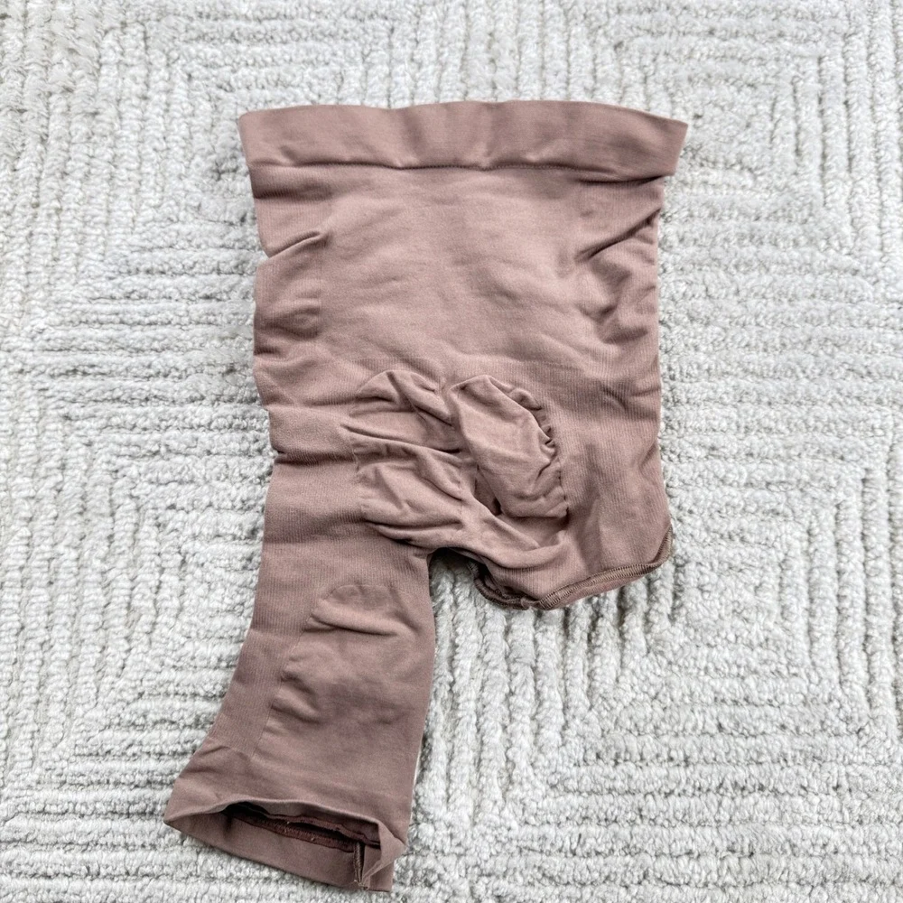 SKIMS Solution Short Women XXS/XS Umber Brown Shapewear Kardashian Smoothing